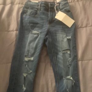 Dark Wash Ripped jeans